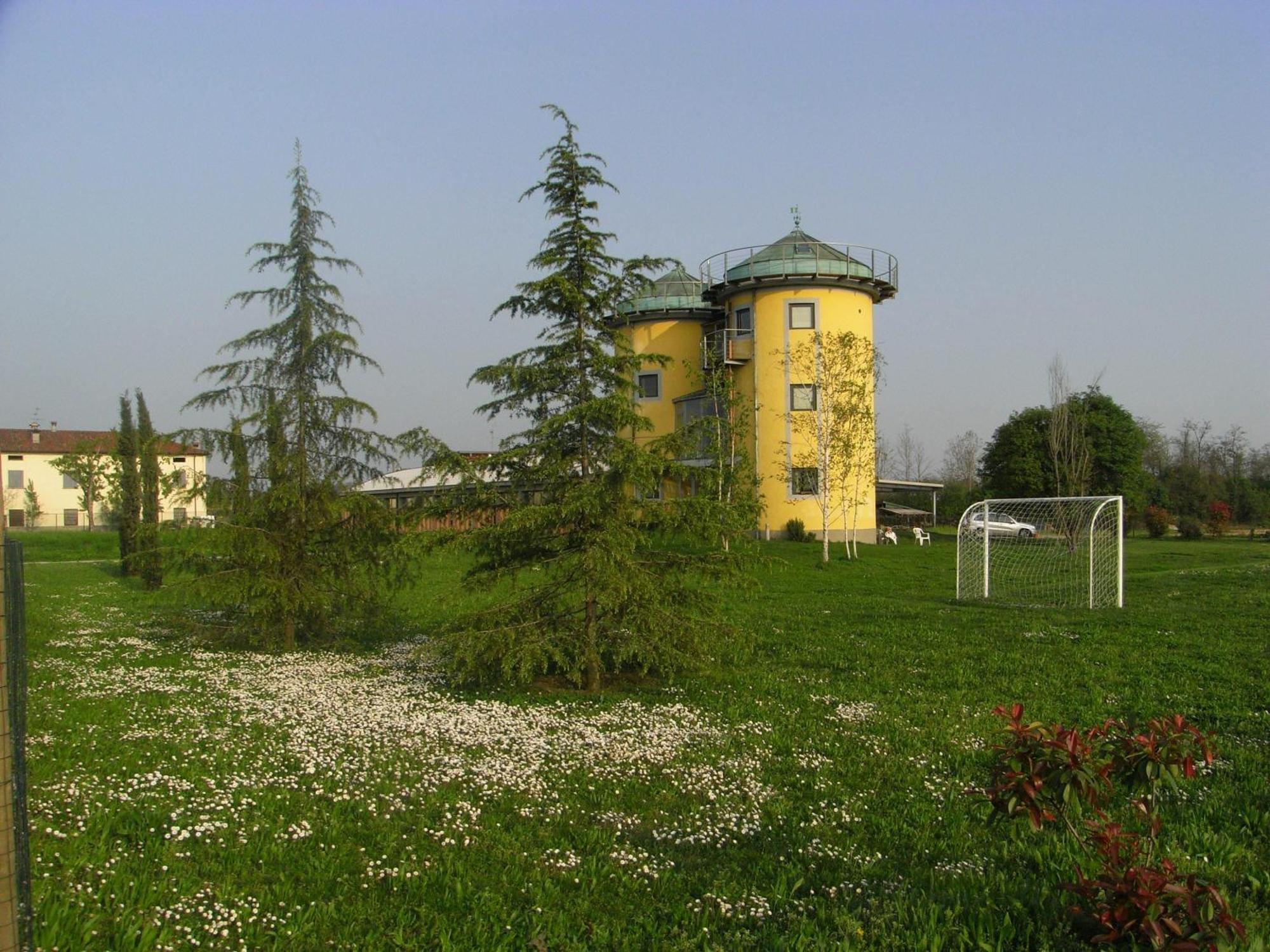 I Silos Guest House Серіате Екстер'єр фото