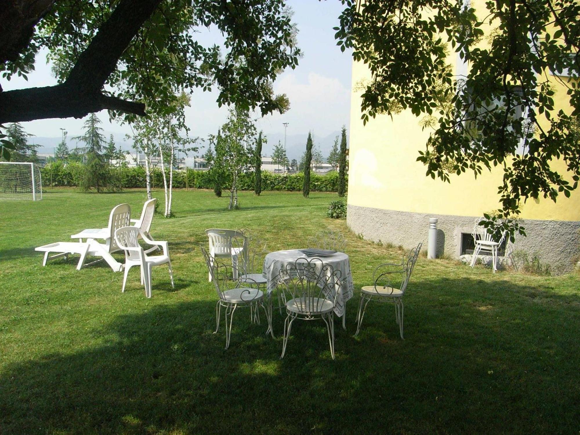 I Silos Guest House Серіате Екстер'єр фото